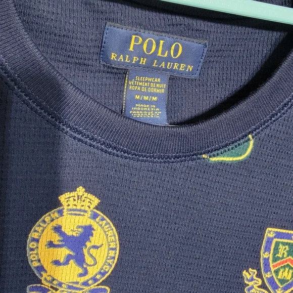Polo - Picture 2 of 2
